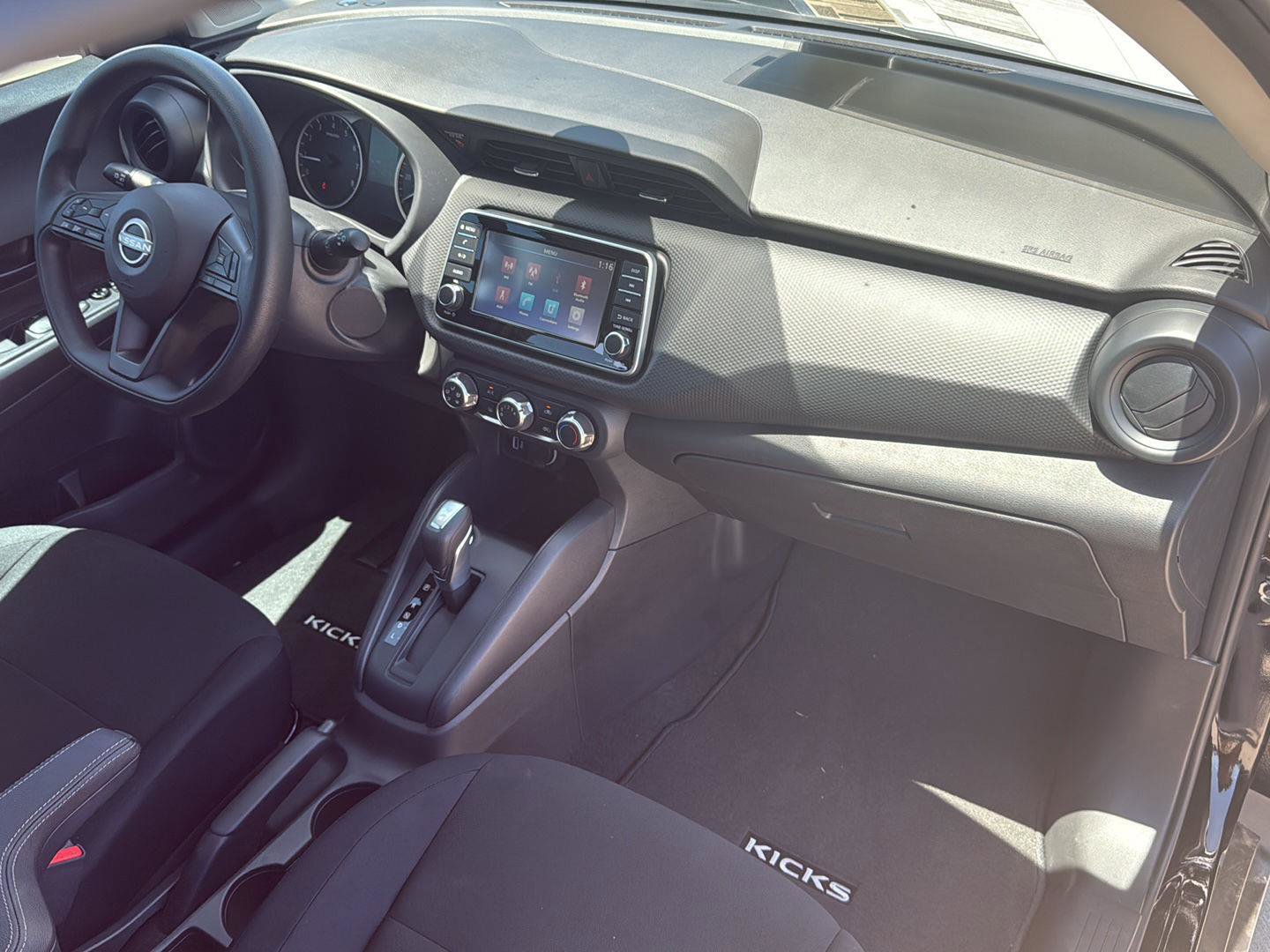 New 2025 Nissan Kicks Play S image 30