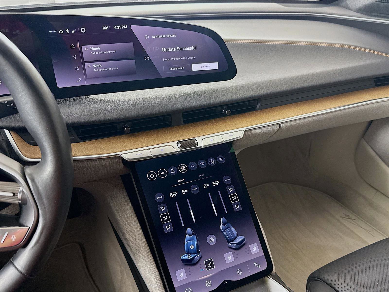 Used 2023 Lucid Air Touring image 7