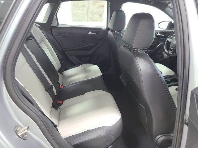 Used 2021 Volkswagen Jetta R-Line FWD image 19