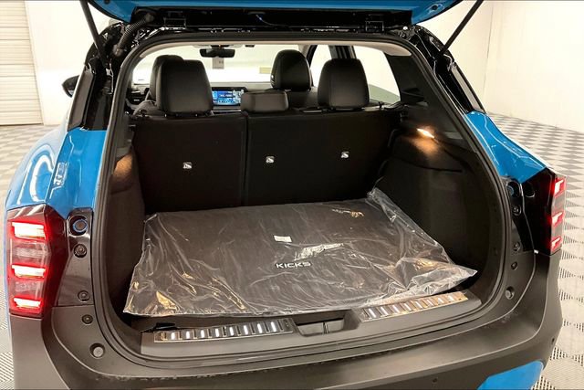 New 2025 Nissan Kicks SR w/ SR Premium Package image 38