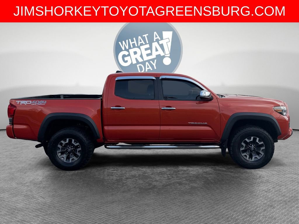 Used 2016 Toyota Tacoma TRD Off-Road AWD/4WD image 2