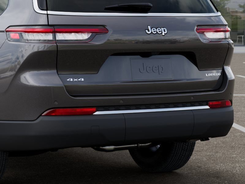 New 2026 Jeep Grand Cherokee L Laredo AWD/4WD image 17