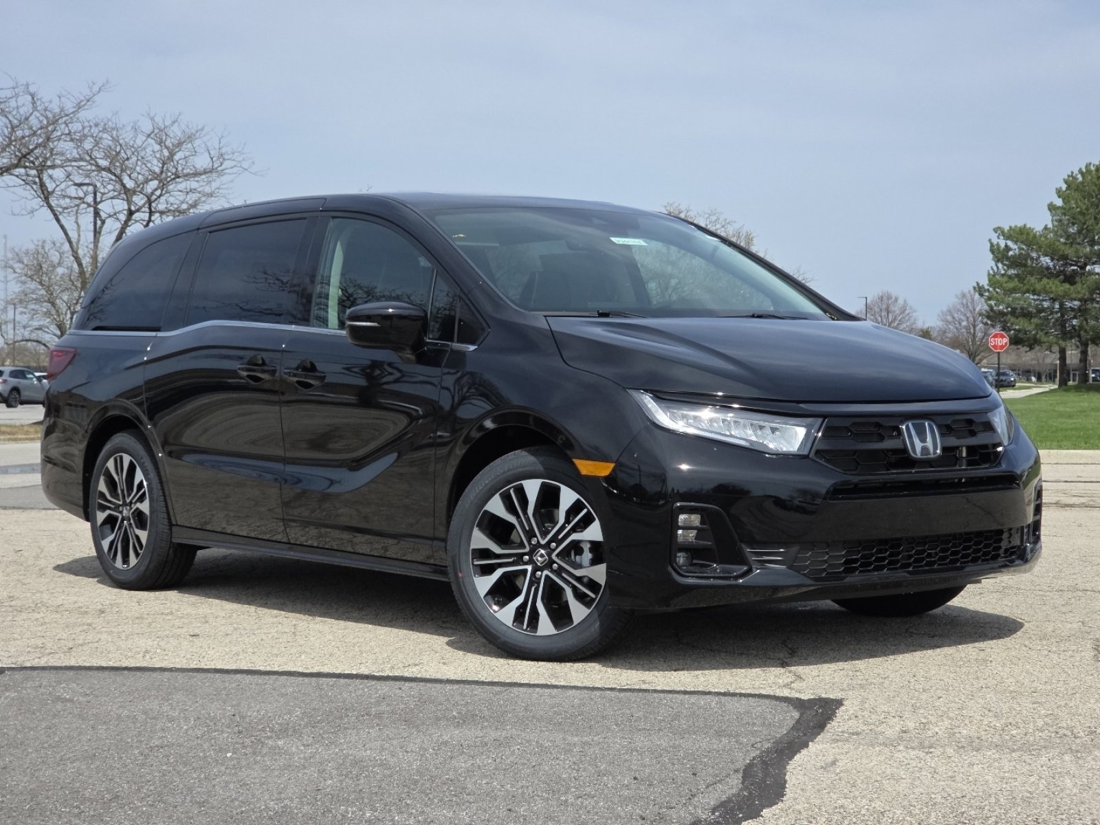 New 2026 Honda Odyssey Elite image 2