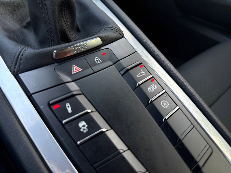 Used 2025 Porsche 718 Cayman S image 30