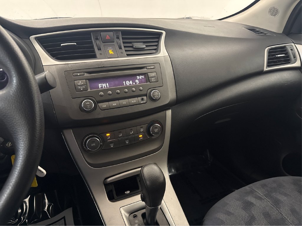 Used 2013 Nissan Sentra SV FWD image 36