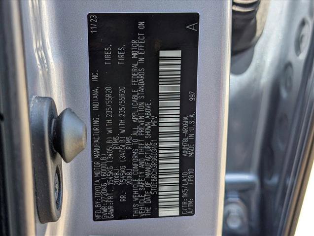 Used 2024 Toyota Highlander Platinum image 24