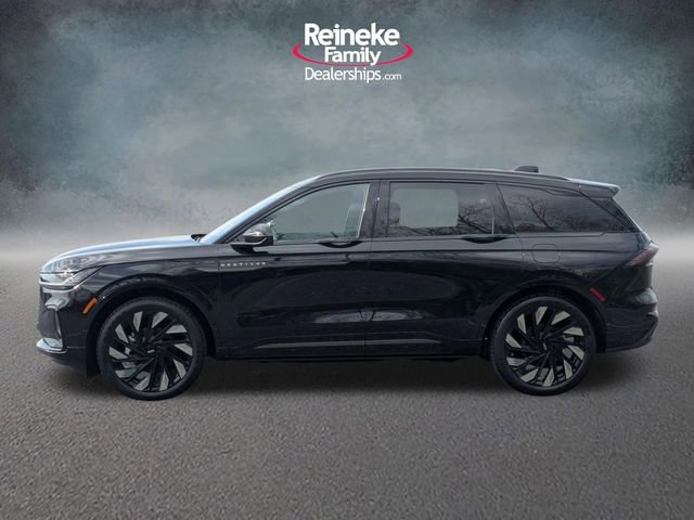 Used 2025 Lincoln Nautilus Reserve w/ Jet Appearance Package AWD/4WD image 9