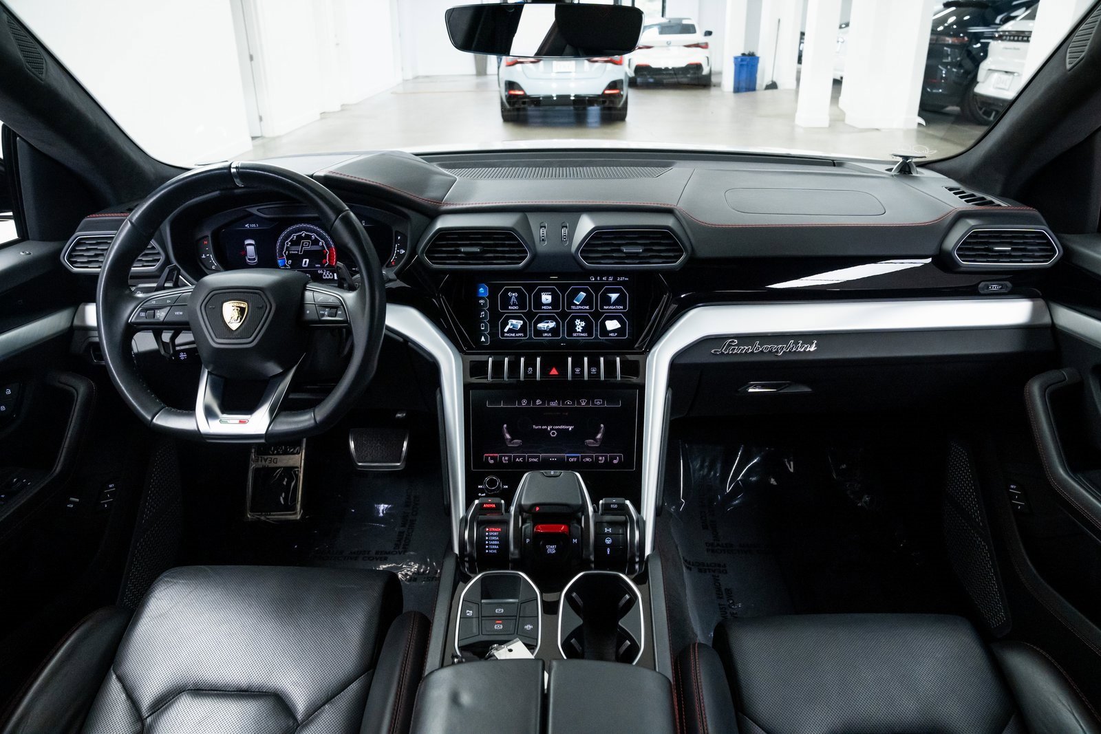 Used 2020 Lamborghini Urus image 9