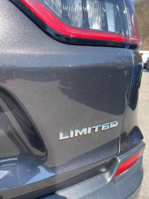 Used 2020 Jeep Cherokee Limited AWD/4WD image 18