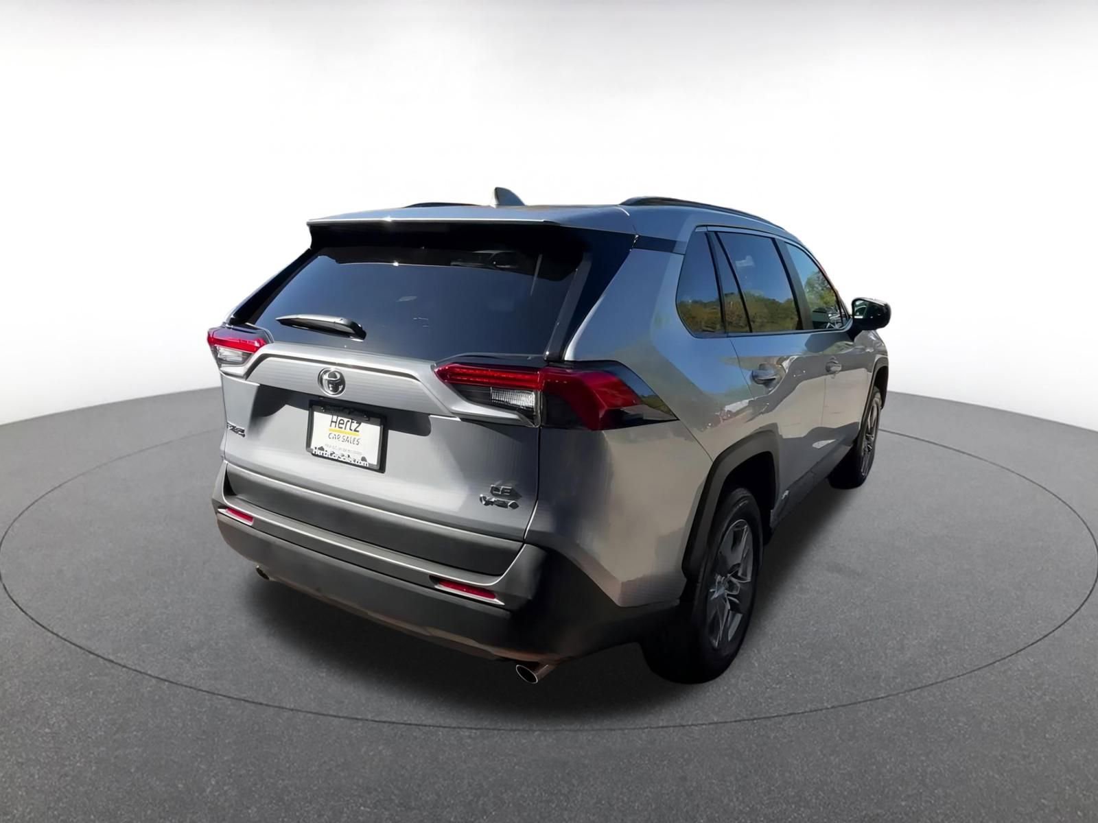 Used 2025 Toyota RAV4 LE image 14