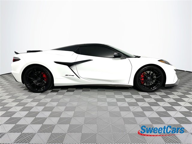 Used 2024 Chevrolet Corvette Z06 image 16
