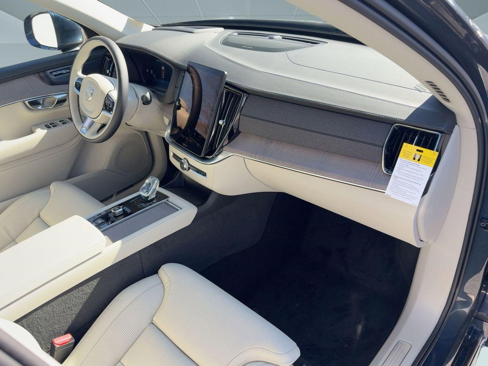 New 2026 Volvo XC90 T8 Ultra w/ Protection Package image 31