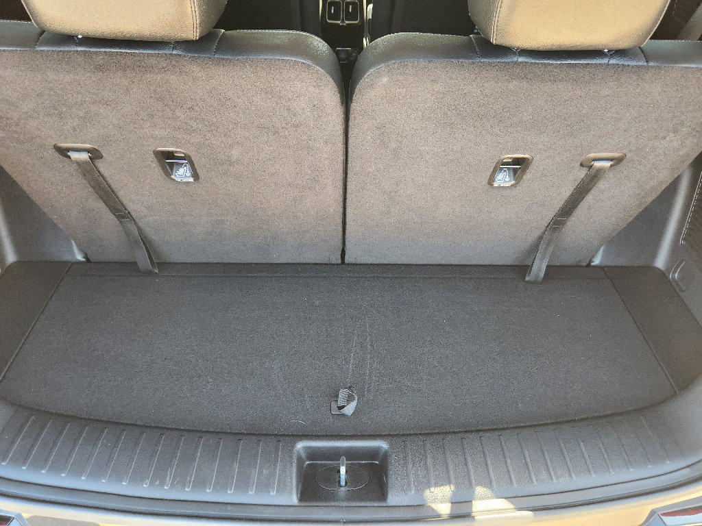 Certified 2023 Kia Sorento SX image 36