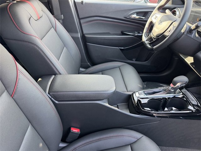 New 2026 Chevrolet Trax RS w/ Sunroof Package image 7