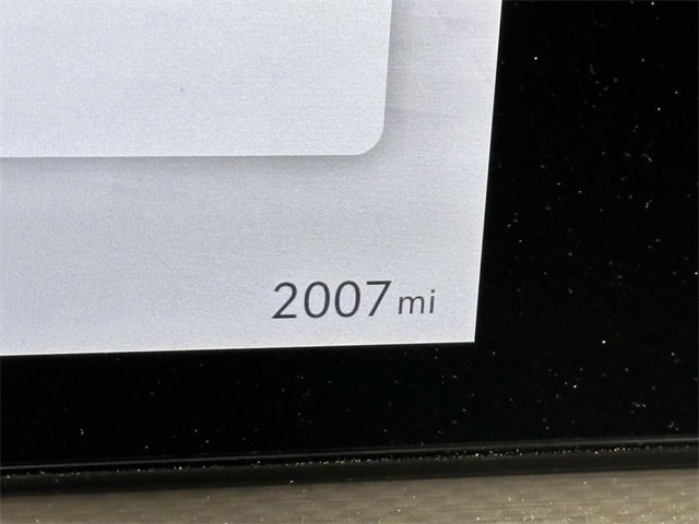 Used 2025 Genesis GV60 AWD image 2