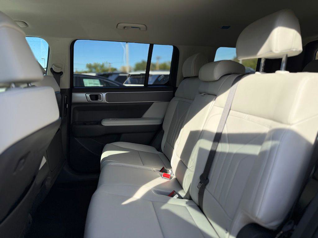 New 2026 Hyundai Santa Fe SEL image 11