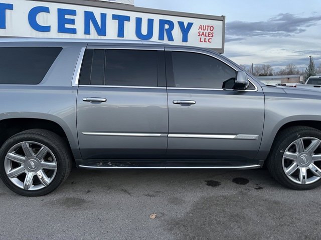 Used 2019 Cadillac Escalade ESV Luxury image 14
