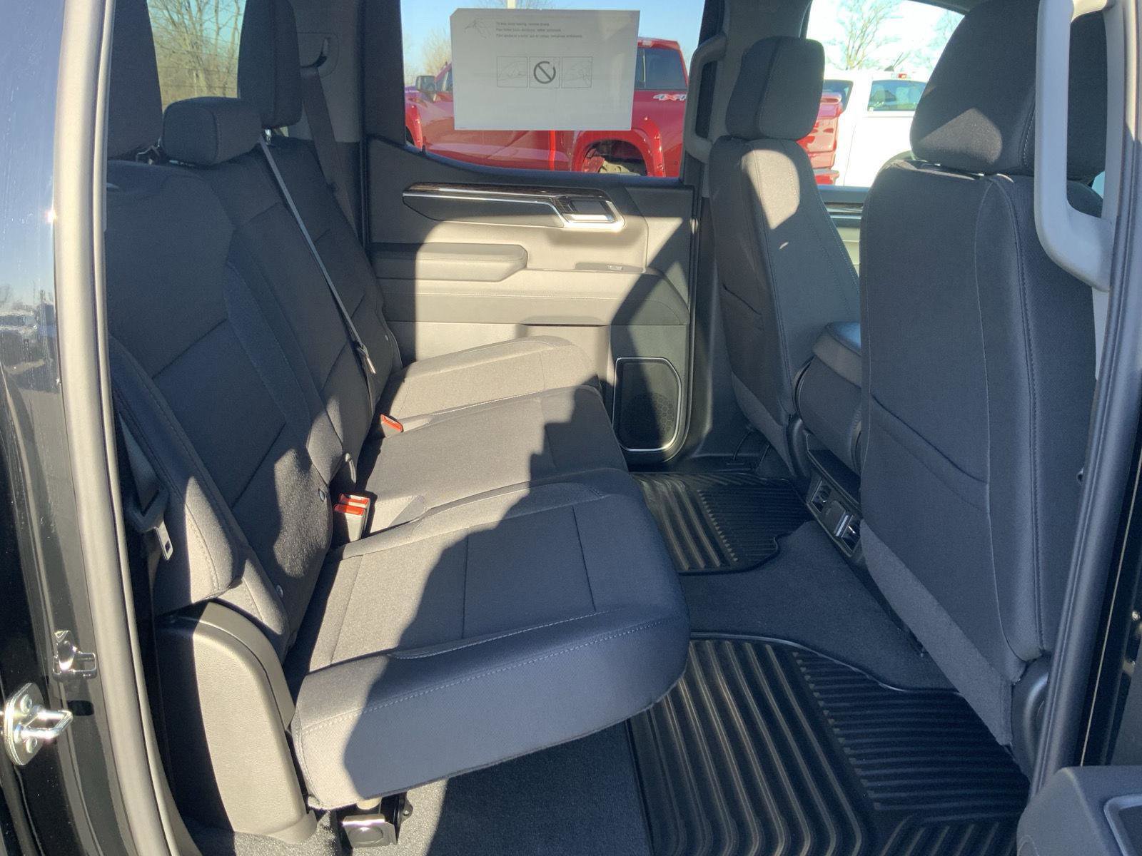 New 2026 GMC Sierra 1500 SLE w/ X31 Off-Road Package image 57