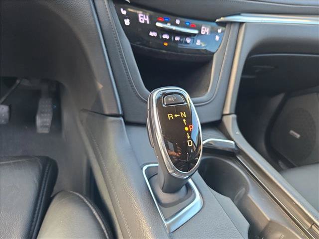 Used 2017 Cadillac XT5 Premium Luxury w/ LPO, Wheel Lock Package FWD image 12