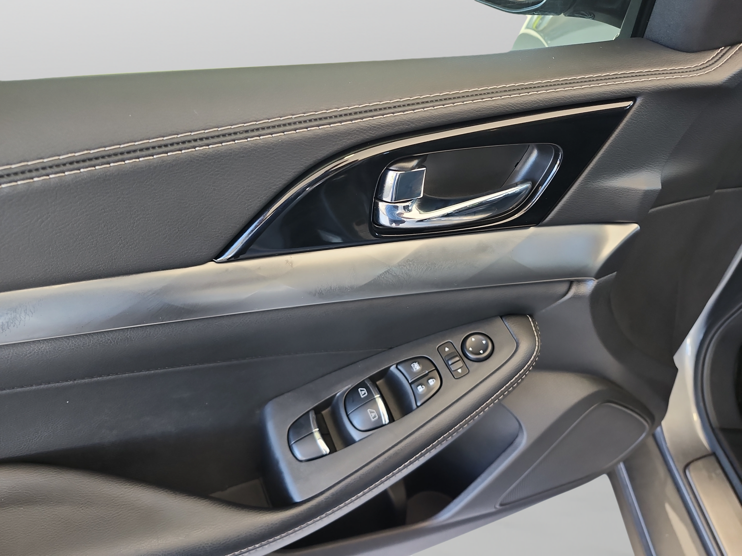 Used 2020 Nissan Maxima 3.5 SV w/ Floor Mat Group FWD image 15