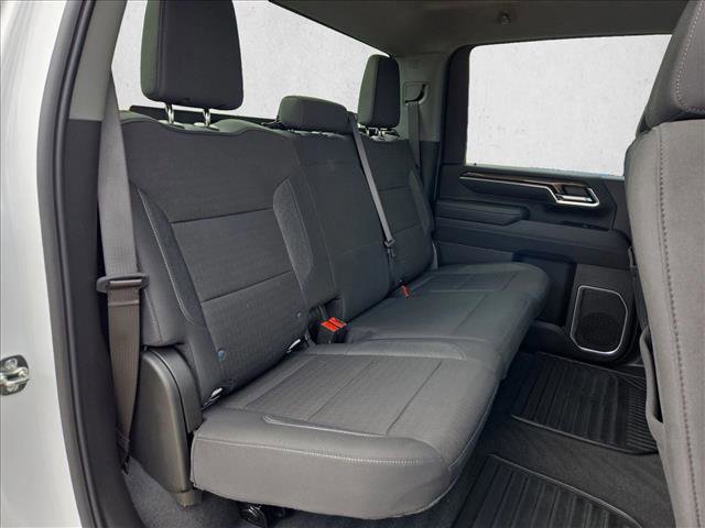 Used 2025 Chevrolet Silverado 2500 LT w/ Convenience Package image 18