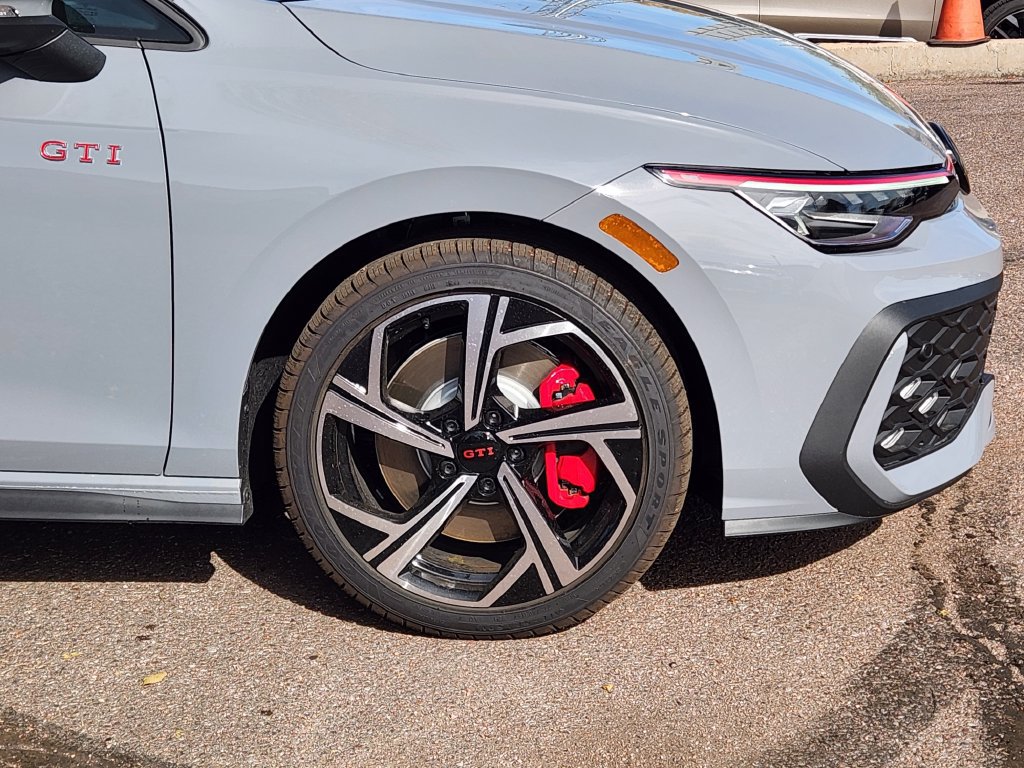 New 2026 Volkswagen GTI SE FWD image 28
