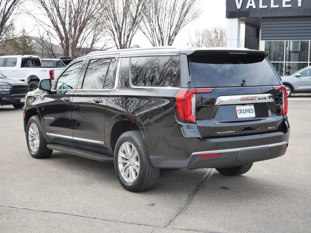 Used 2022 GMC Yukon XL SLT w/ SLT Premium Package image 7
