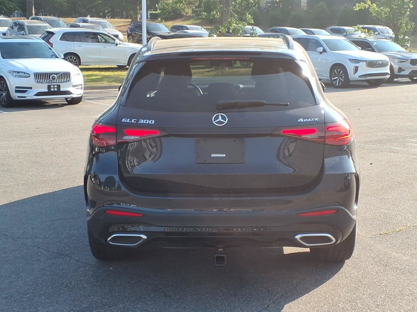 Used 2023 Mercedes-Benz GLC 300 4MATIC image 4