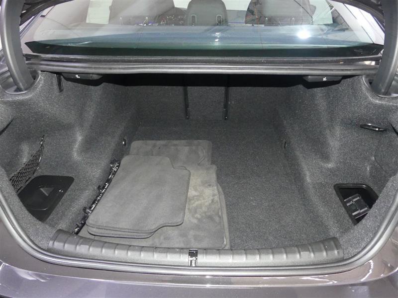 Used 2018 BMW 530i xDrive image 9