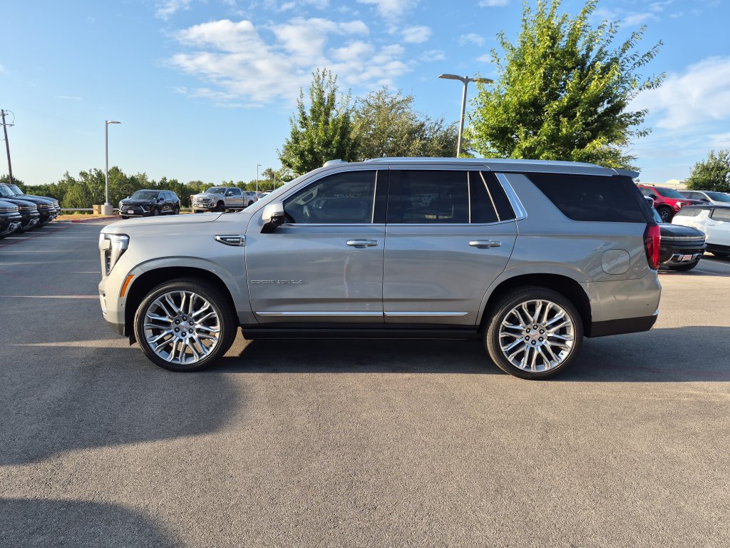 New 2026 GMC Yukon Denali w/ Denali Reserve Package AWD/4WD image 5