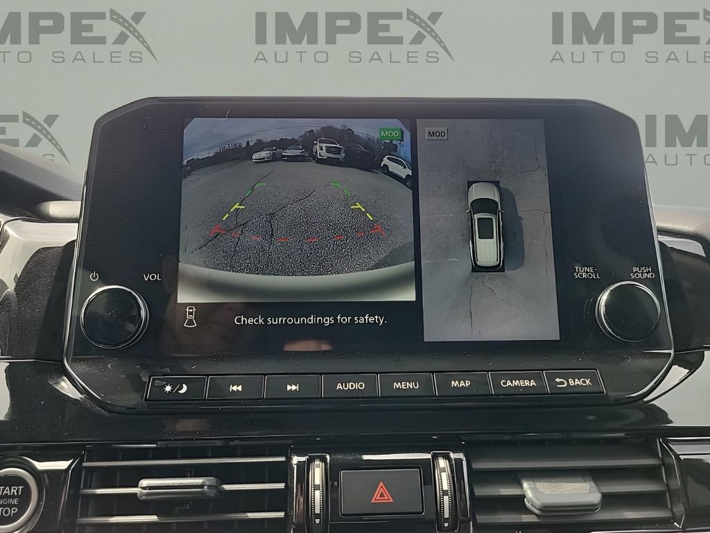 Used 2024 Nissan Pathfinder Platinum image 23