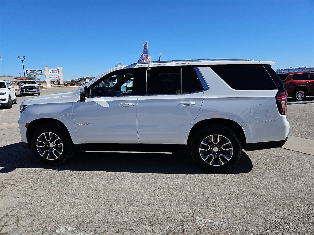 Used 2022 Chevrolet Tahoe LT w/ LT Signature Plus Package image 3