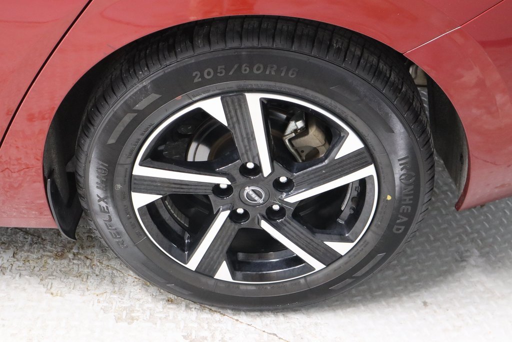 Certified 2024 Nissan Sentra SV image 19