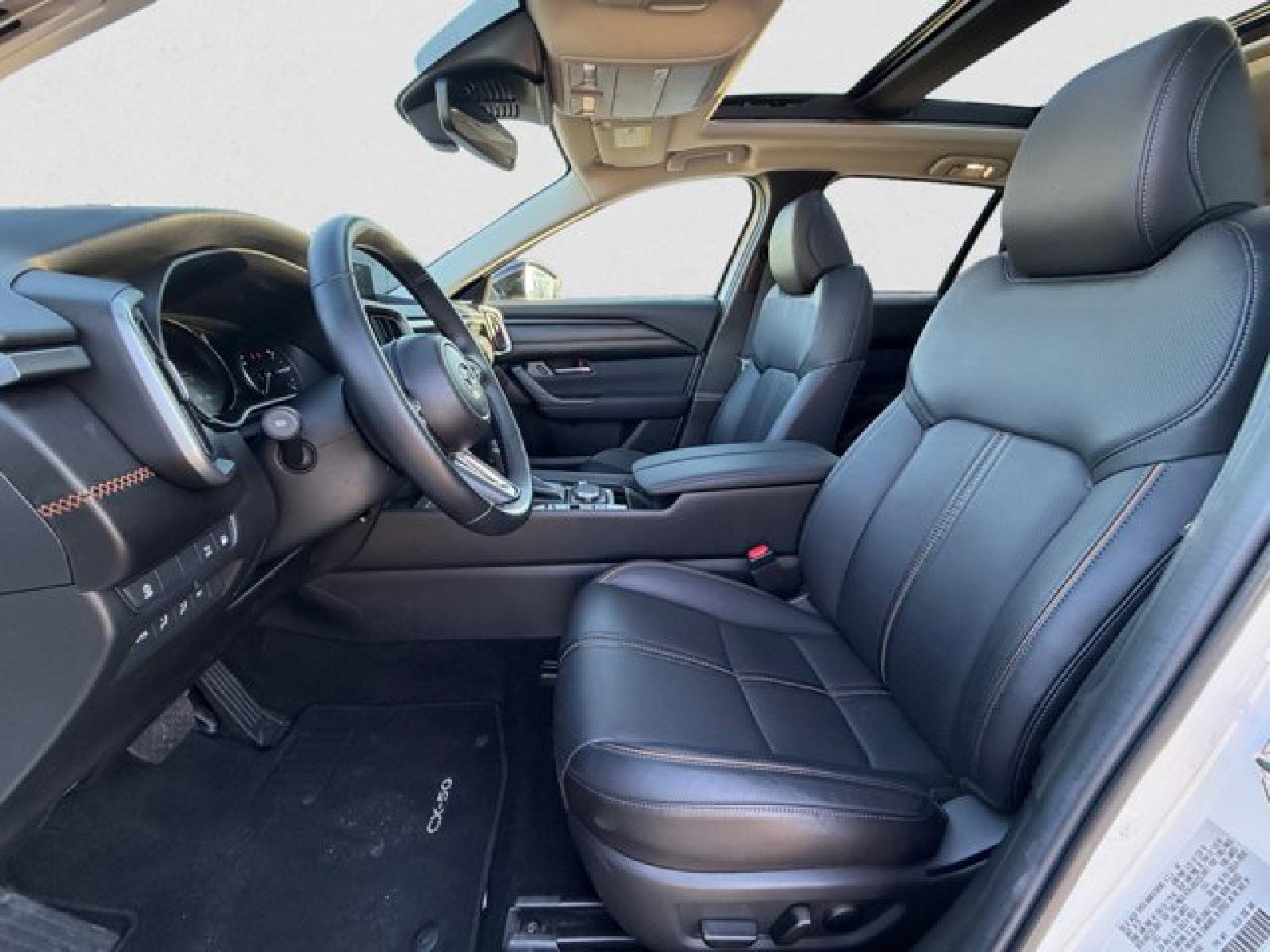 Used 2025 MAZDA CX-50 AWD 2.5 Hybrid w/ Premium Pkg image 10