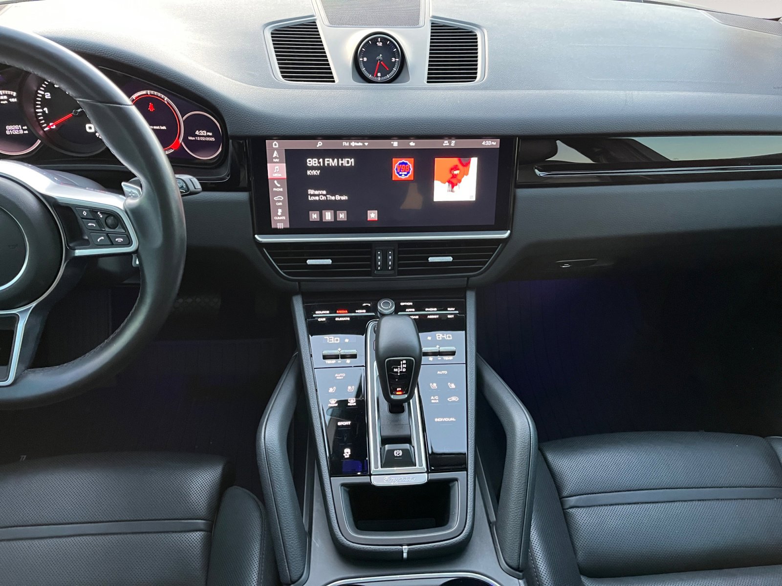 Used 2021 Porsche Cayenne image 14