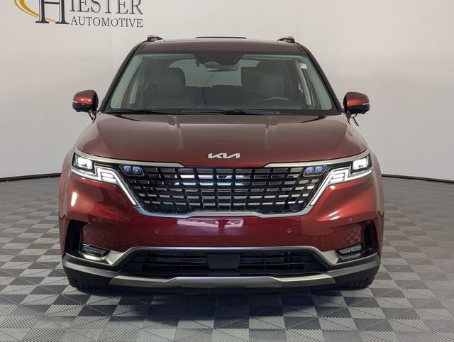 Used 2024 Kia Carnival SX Prestige image 3