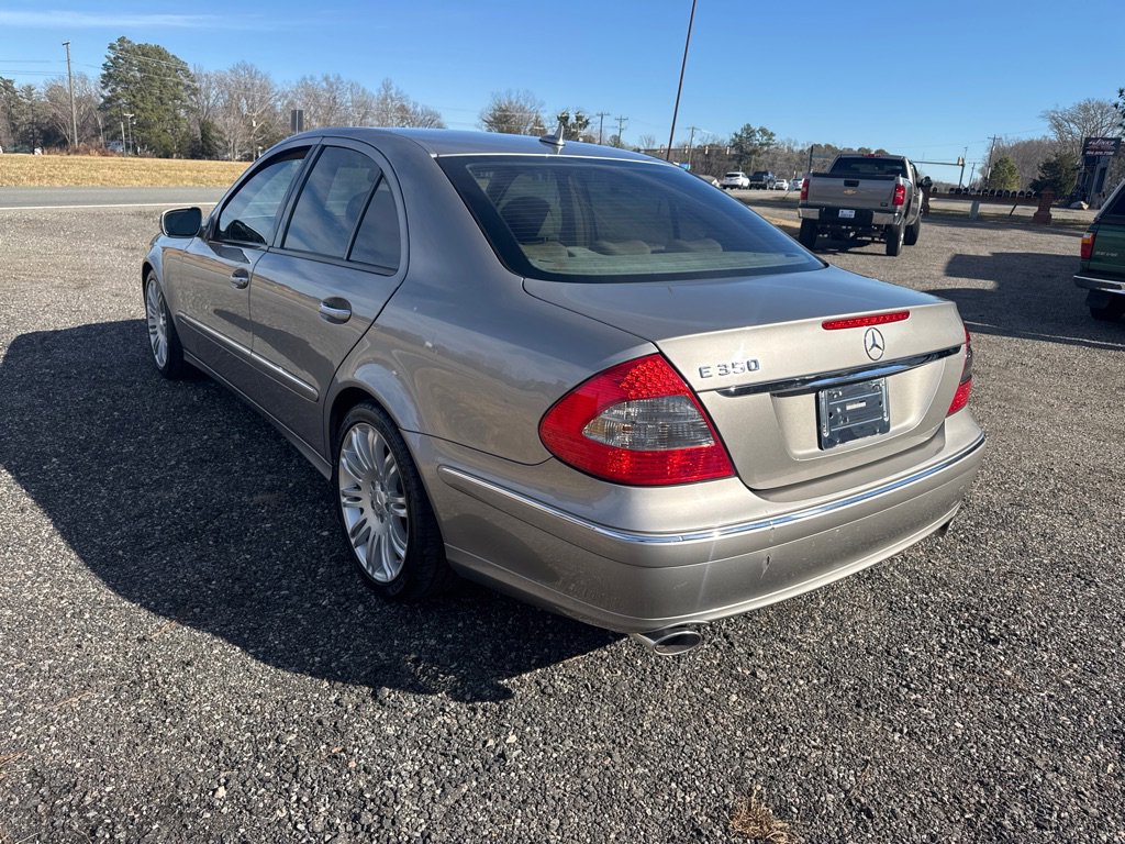 Used 2008 Mercedes-Benz E 350 Sedan image 10