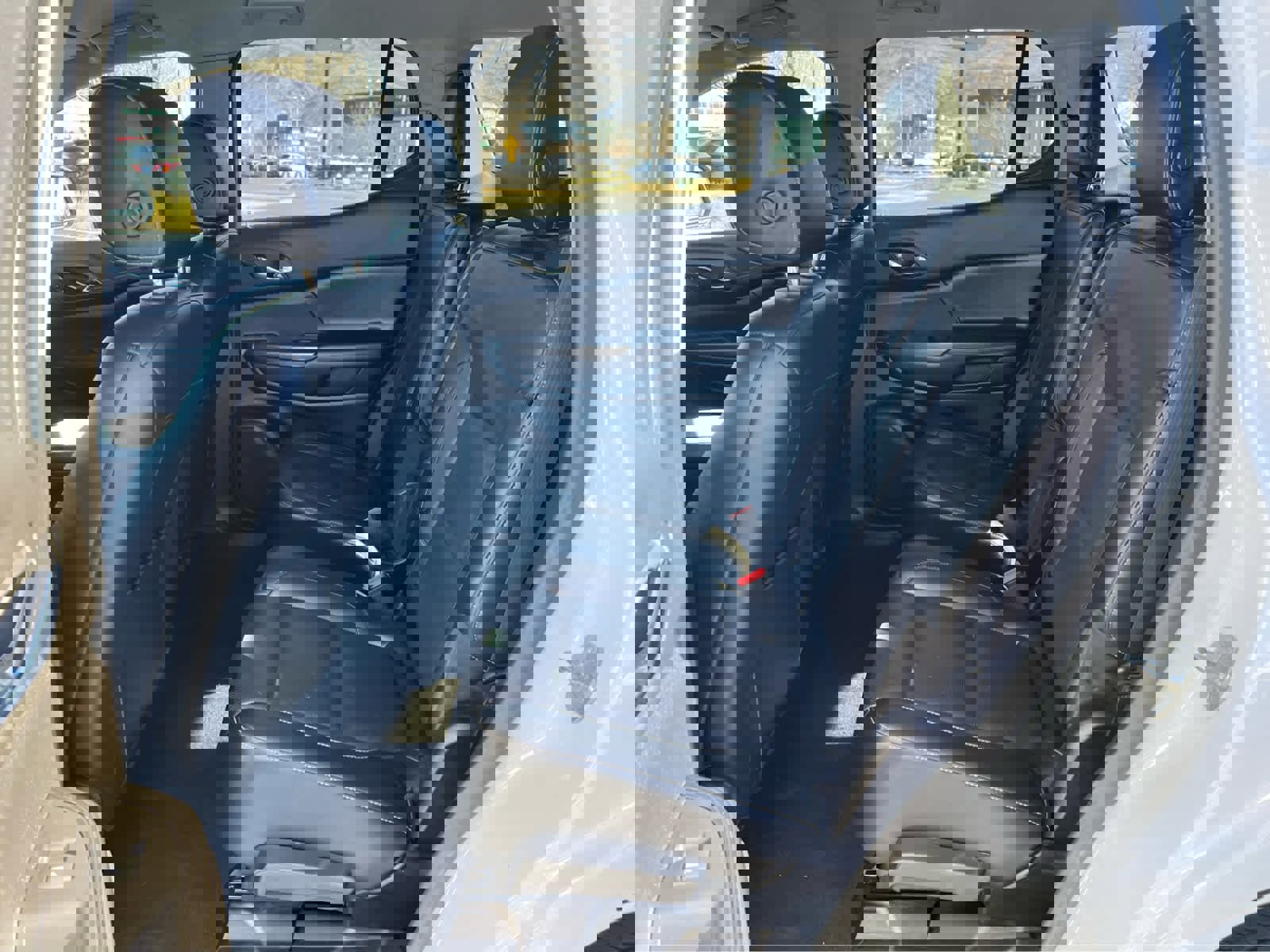 Used 2019 GMC Acadia SLT image 26