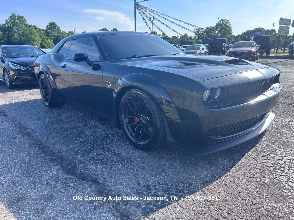 Used 2018 Dodge Challenger SRT Hellcat RWD image 5