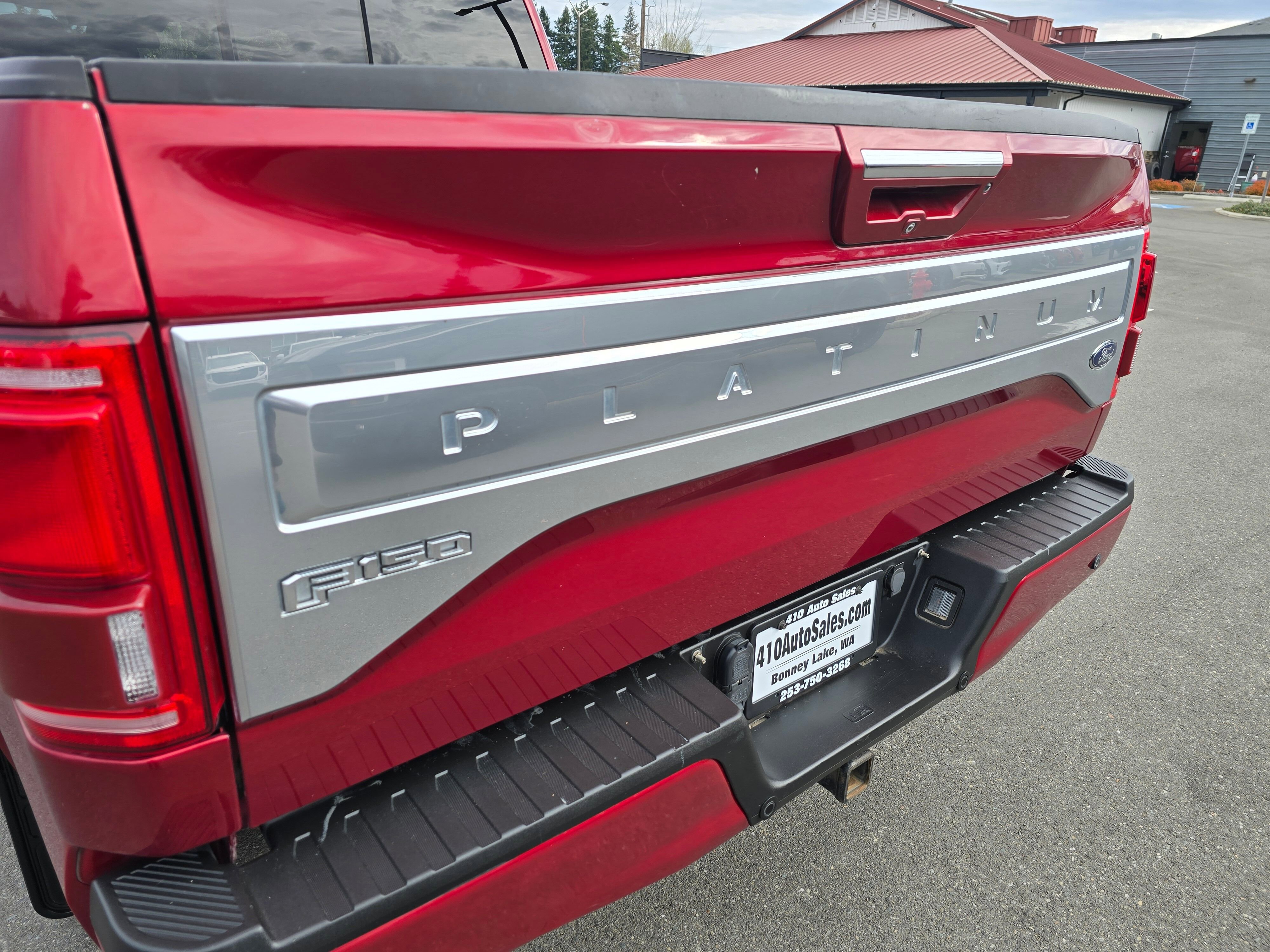 Used 2016 Ford F150 Platinum w/ Technology Package AWD/4WD image 9