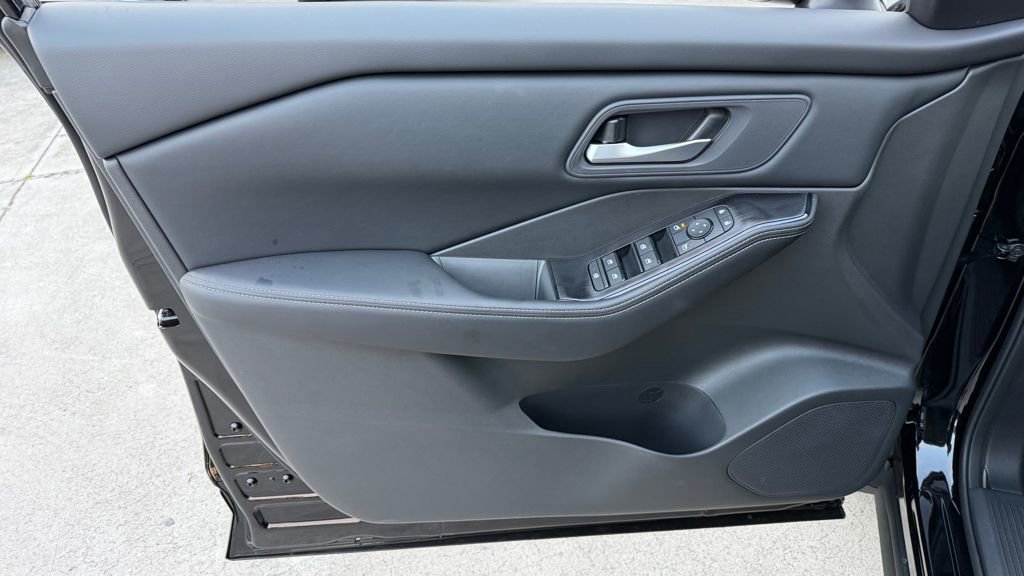 New 2026 Nissan Rogue SV image 16