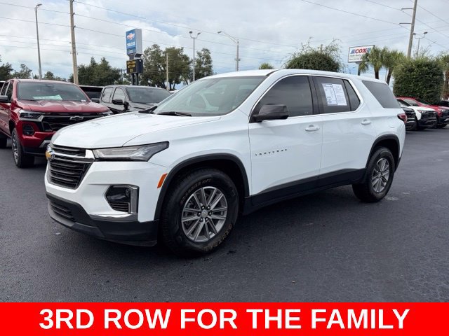 Used 2023 Chevrolet Traverse LS FWD image 3