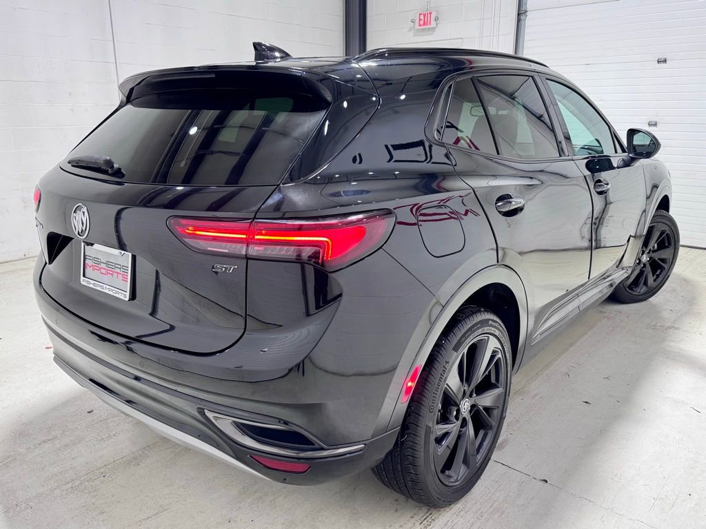 Used 2023 Buick Envision Essence w/ Sport Touring Package AWD/4WD image 4