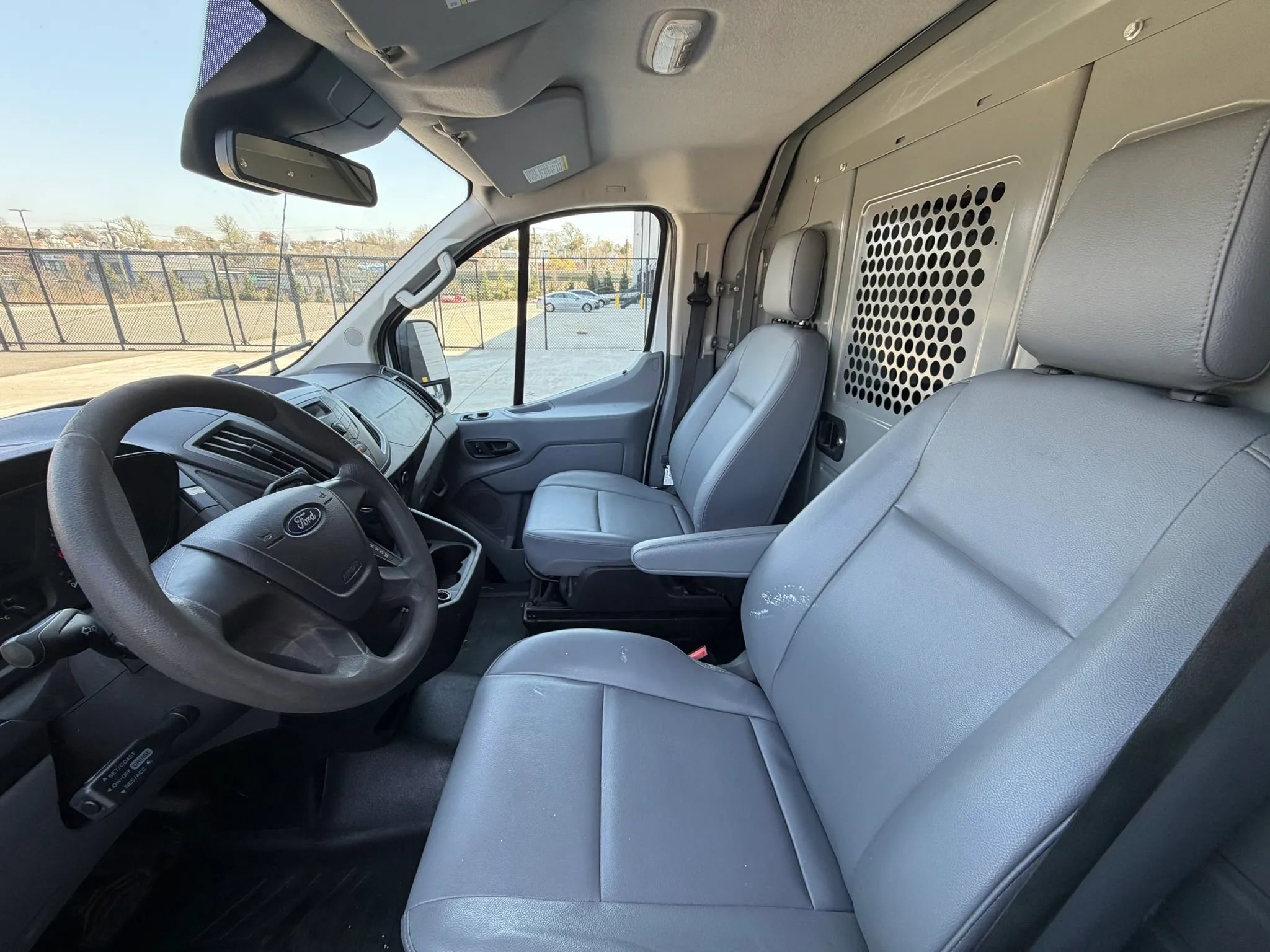Used 2019 Ford Transit 150 130 Low Roof RWD image 15