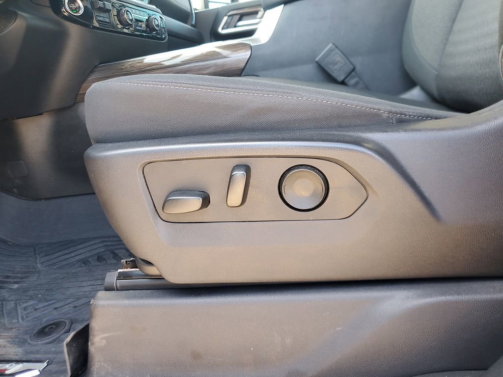 Used 2025 Chevrolet Silverado 2500 LT w/ Safety Package image 16