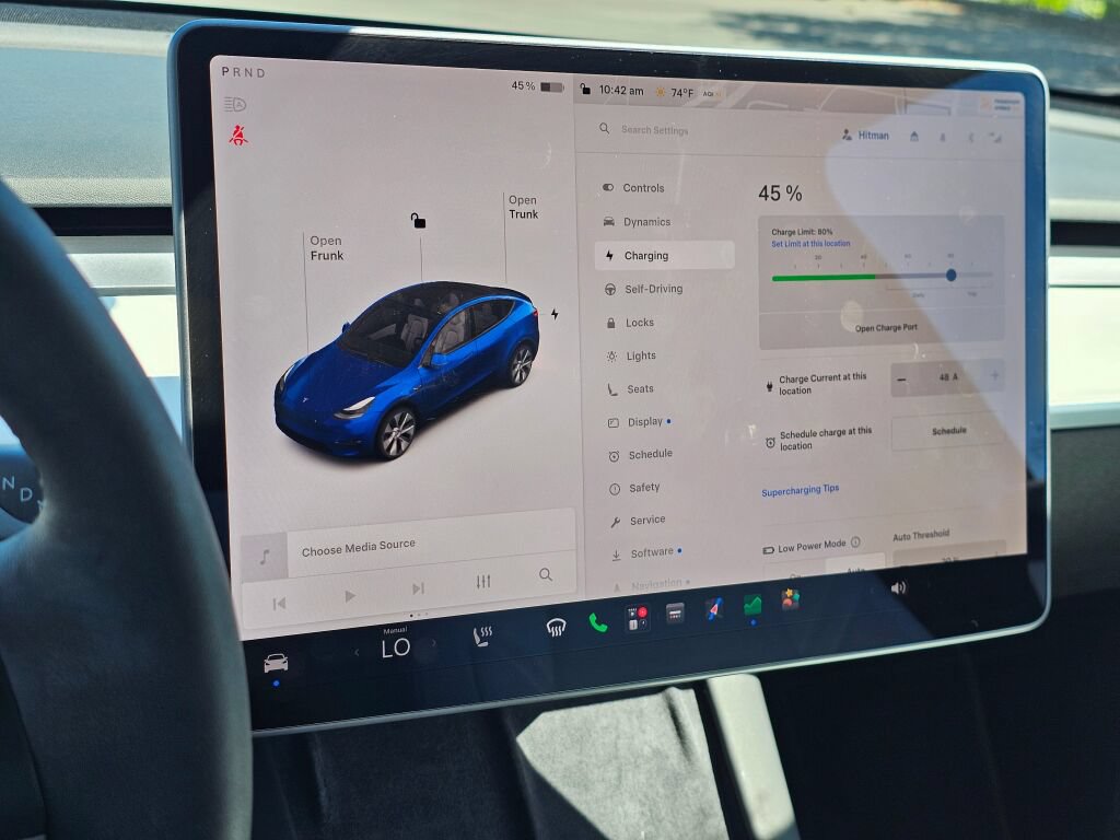 Used 2021 Tesla Model Y Long Range AWD/4WD image 32