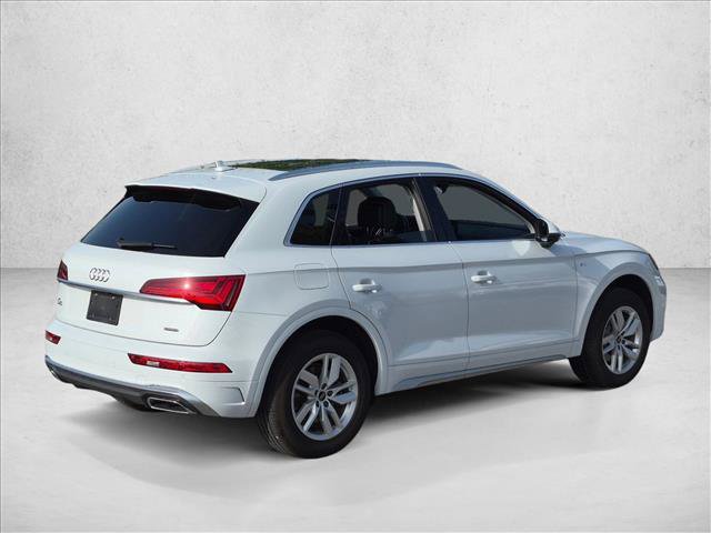 Certified 2023 Audi Q5 2.0T Premium w/ Convenience Package AWD/4WD image 5