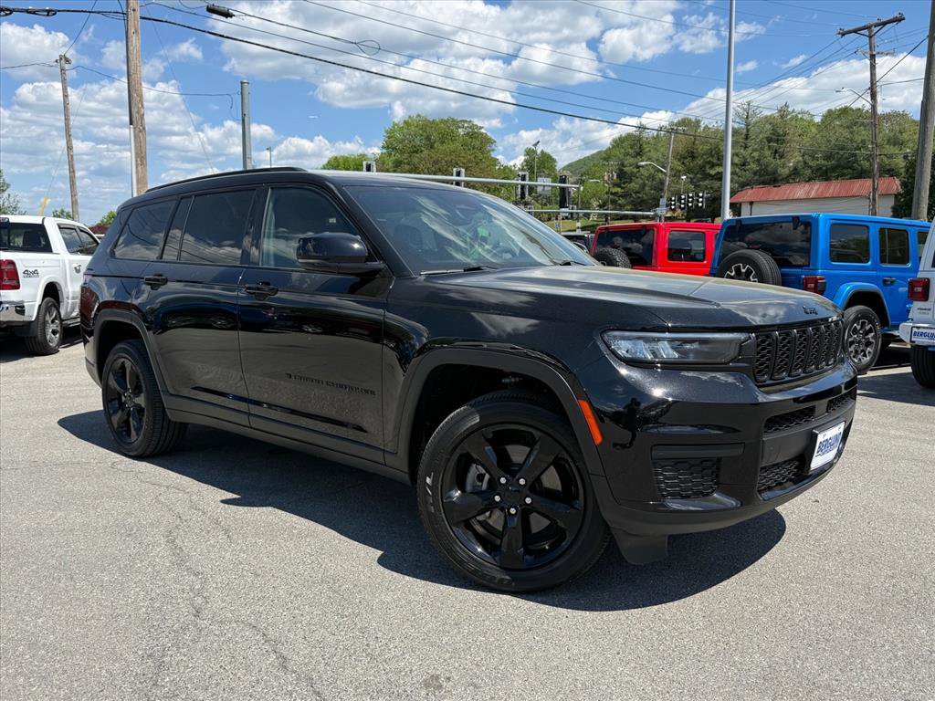 Used 2024 Jeep Grand Cherokee L Laredo AWD/4WD video 2
