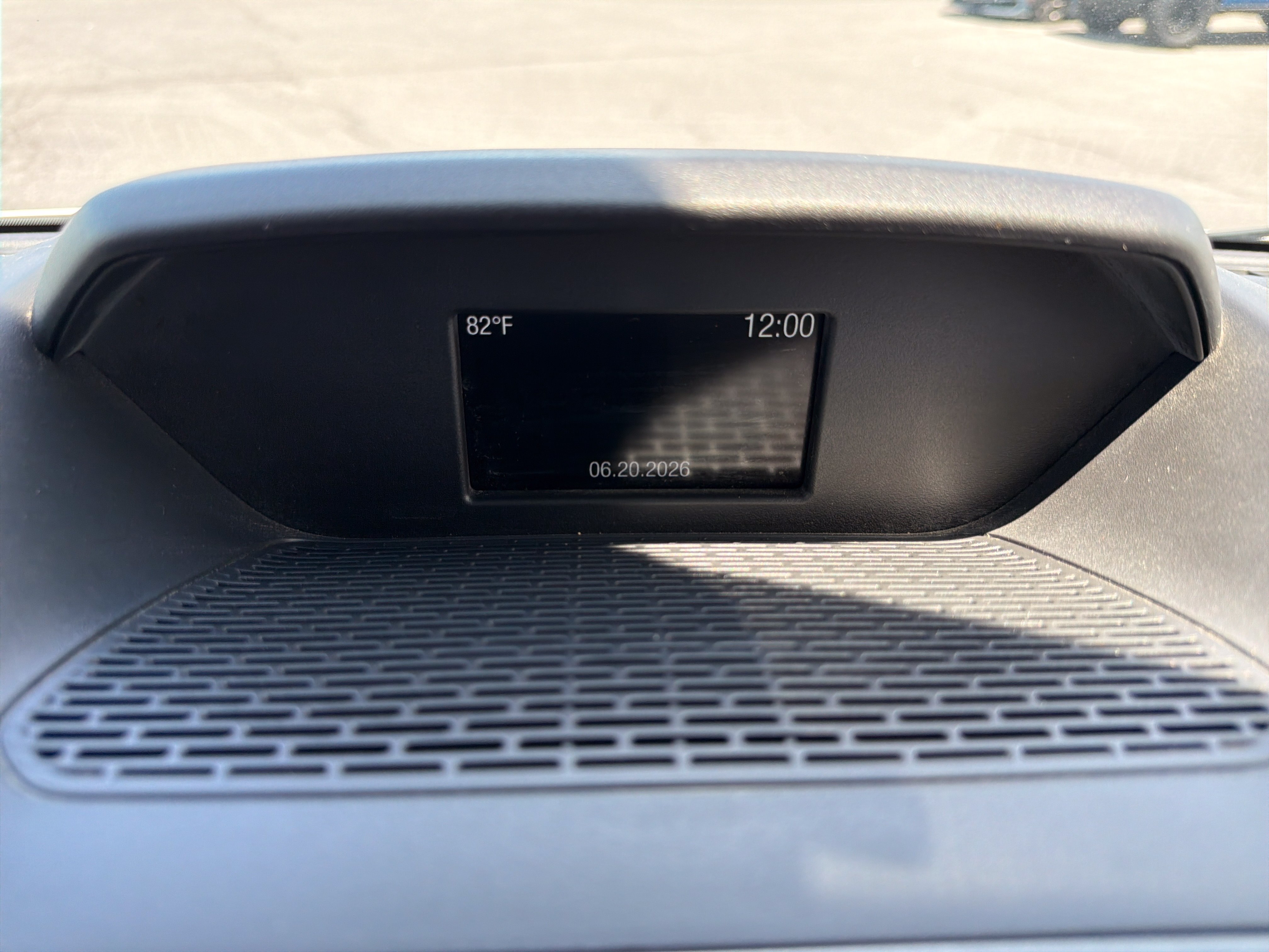 Used 2018 Ford Transit 150 130 Medium Roof RWD image 25