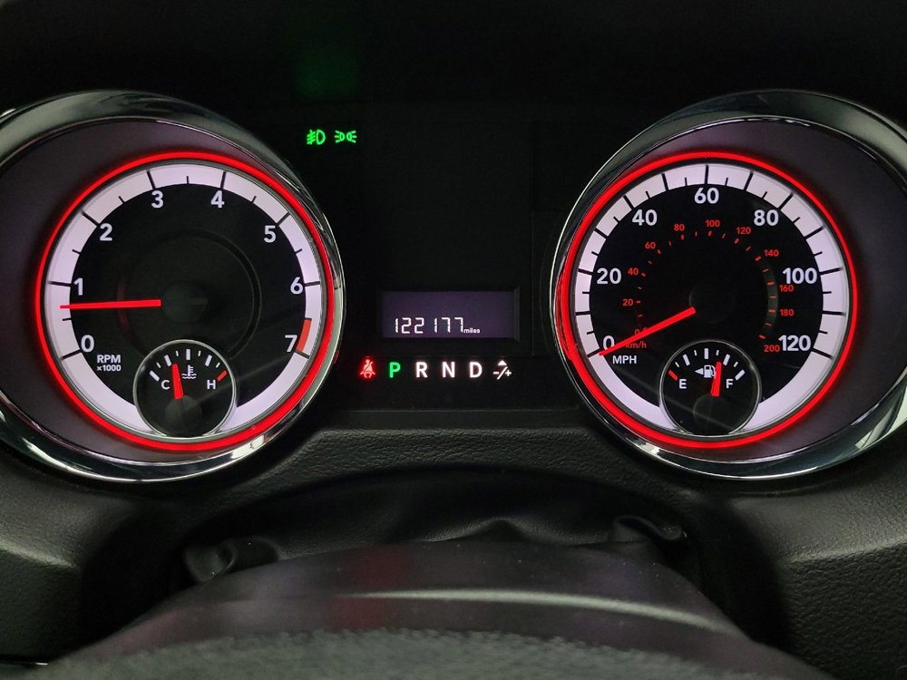 Used 2019 Dodge Grand Caravan SXT image 23